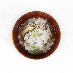 E04. 닭가슴살검은깨무침